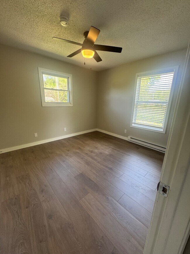 Foto del edificio - 4837 Greenfield Dr