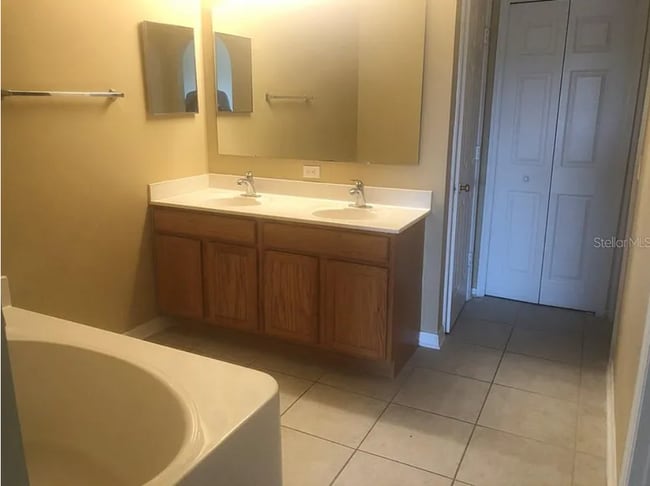 Photo - 563 Pemberton Ave House