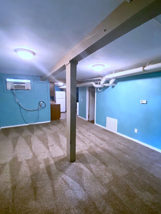 529 Cottage Ave, Vermillion, SD 57069 Apartments at 529 Cottage Ave