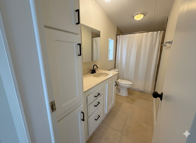 Foto del edificio - 531 Sunset Ridge Ln