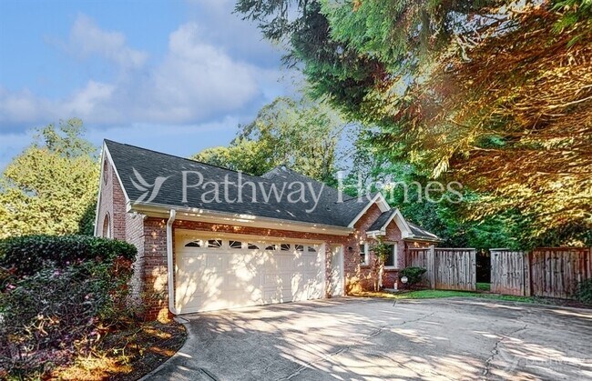 Foto del edificio - 903 Sweetbay Ct