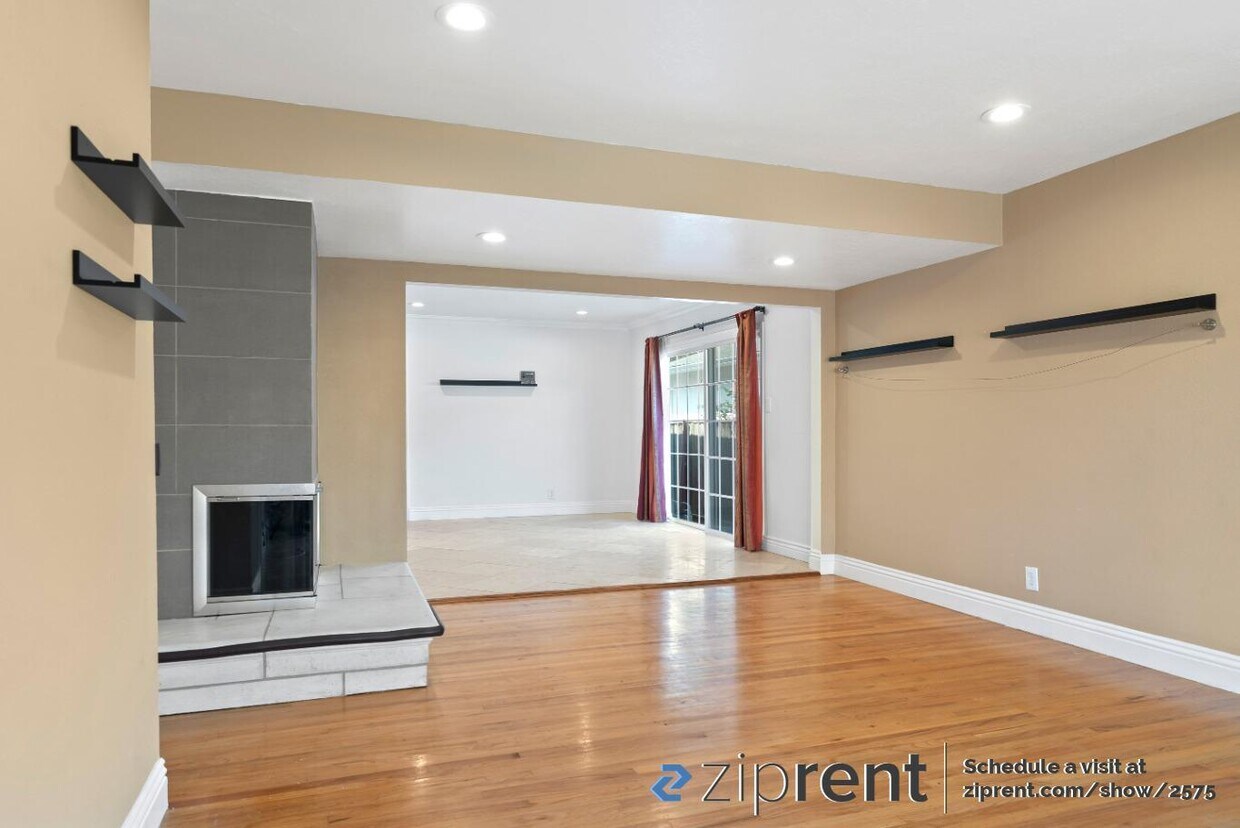 Foto principal - 2048 Woodglen Dr