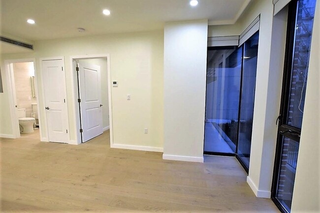 Foto del edificio - 41-26 44th St