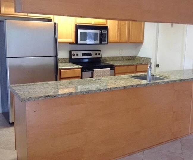 Photo - 1305 Periwinkle Pl Townhome