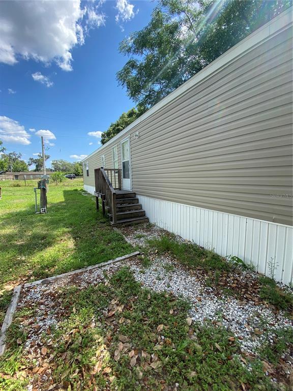Building Photo - 37418 Carringer Rd
