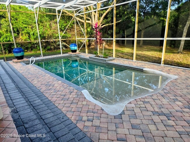 Building Photo - 4513 Canard Rd