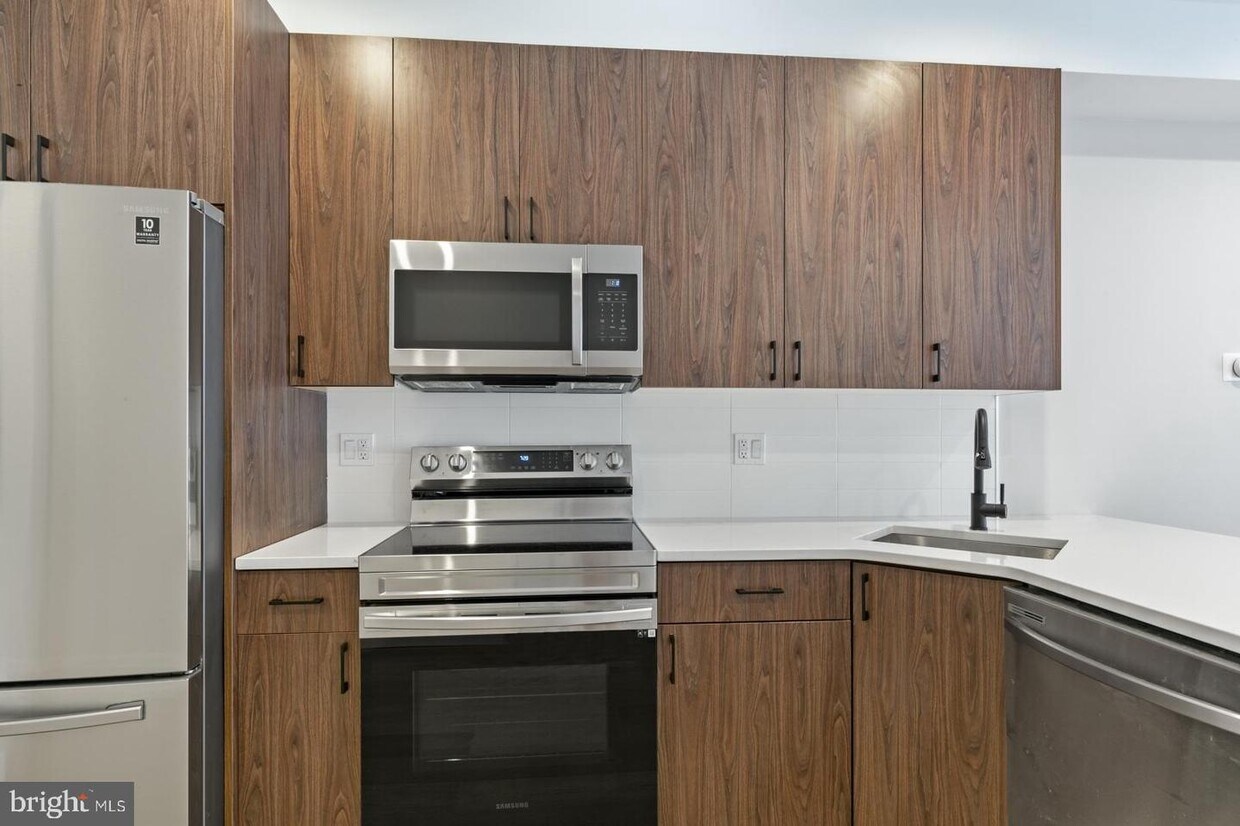 Foto principal - 2149 N Franklin St