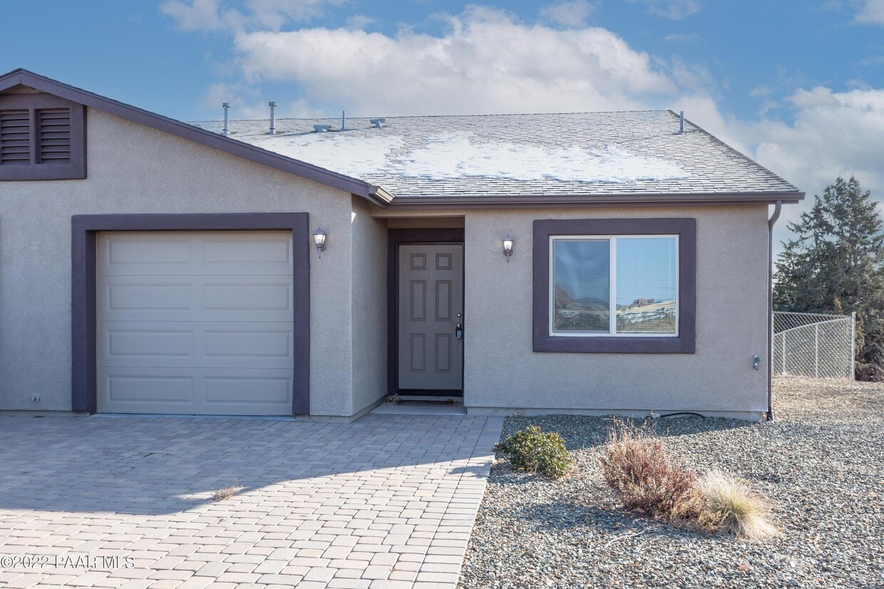 4781 N Lone Cactus Dr Unit B, Prescott Valley, AZ 86314 Room for Rent in Prescott Valley, AZ