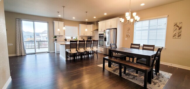 Building Photo - 7369 S Shady Grove Way
