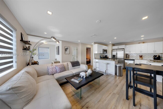 Foto del edificio - 5612 NW 11th Ave