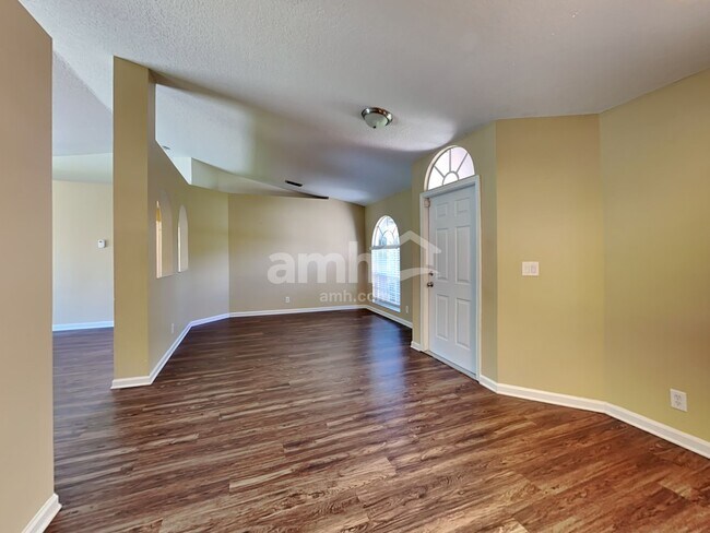 Foto del edificio - 2245 SW Savage Blvd