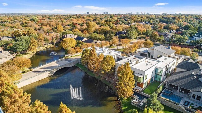 Foto del edificio - 3 Winding Lake Dr