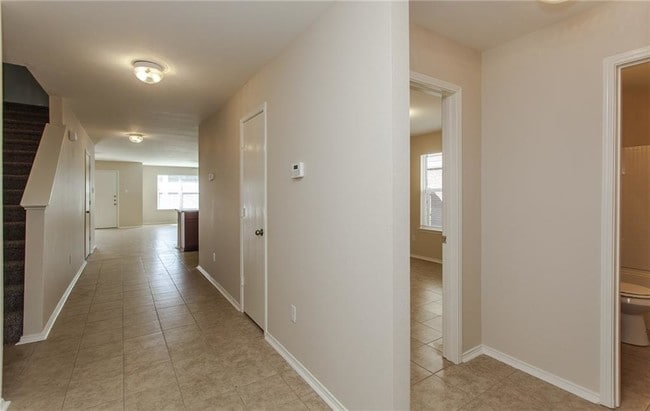 Building Photo - 4913 Wild Oats Dr