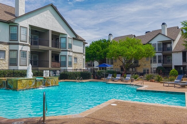Foto del edificio - Legacy Estates at Frisco
