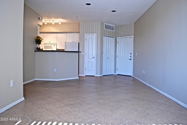 Foto del edificio - 1701 E Colter St