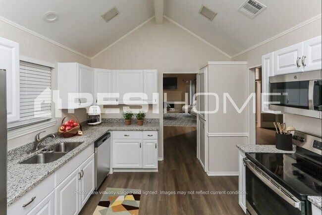 Building Photo - 3853 Alto Ave