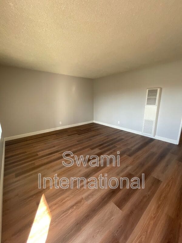 Building Photo - 2065 255th St W