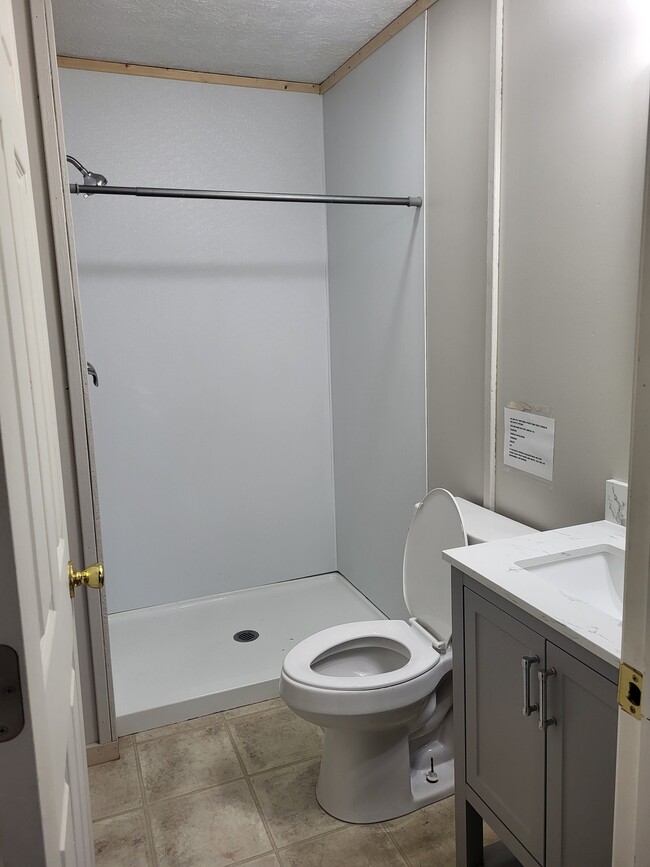 Building Photo - 1412 Deck Hill Rd