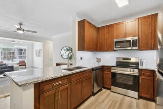 Building Photo - Avana Portico