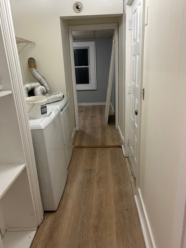 Building Photo - 170 Cleaves St