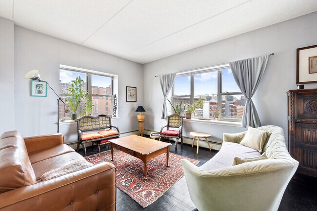 Foto del edificio - 1787 Madison Ave