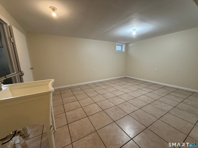 Foto del edificio - 769 Ogden St