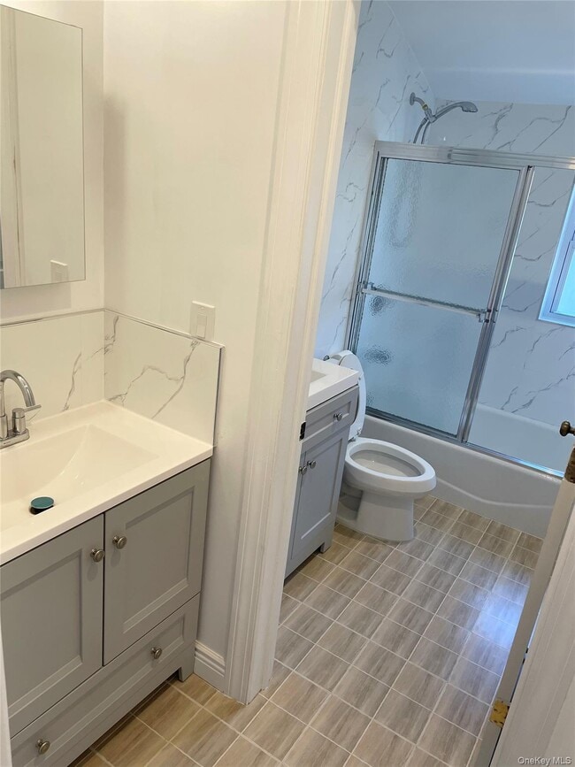 Foto del edificio - 64-57 230th St