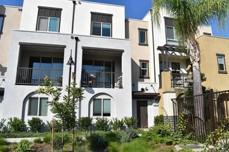 Building Photo - 2229 Solara Ln