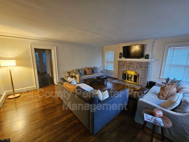 Foto del edificio - 245 Lindbergh Drive NE