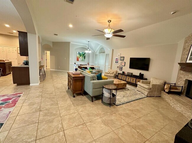 Foto del edificio - 10024 Lisi Anne Dr