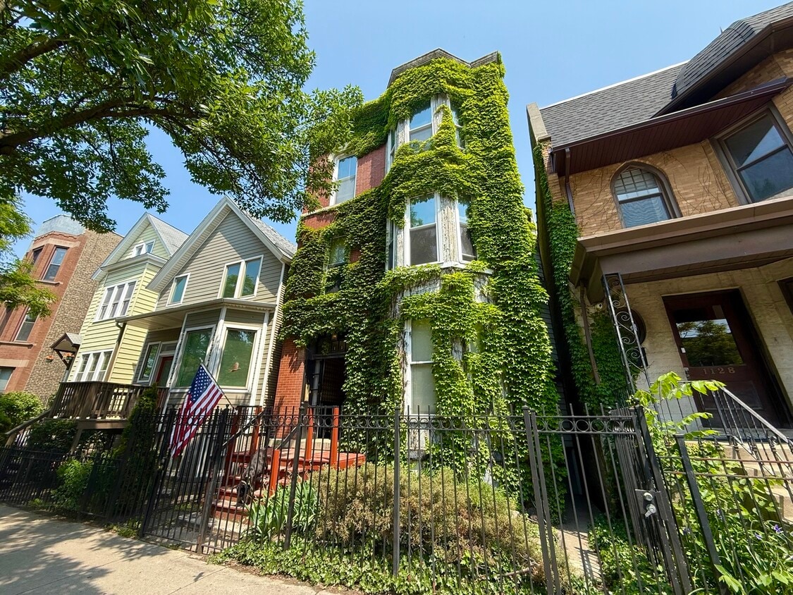 Foto principal - 1132 W Addison St