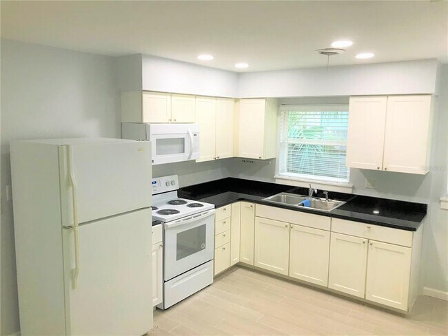 Foto del edificio - 2541 Floyd St