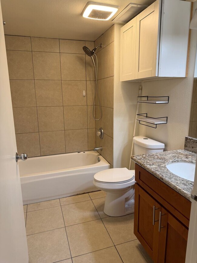 Foto del edificio - Ground floor 2 bedroom apartment in Wailuku
