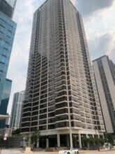 Building Photo - 360 E Randolph St