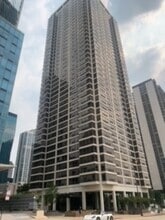 Building Photo - 360 E Randolph St