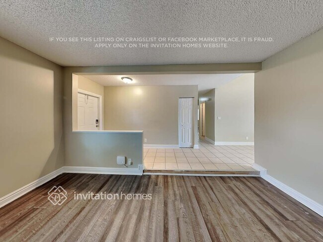 Foto del edificio - 11101 NW 26th St