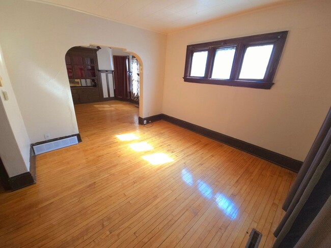 Foto del edificio - Harambee Neighborhood 2-Bedroom duplex