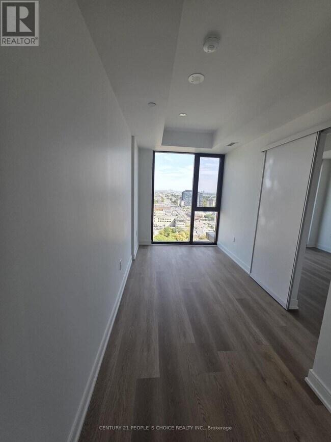 Building Photo - 3009 Novar Rd
