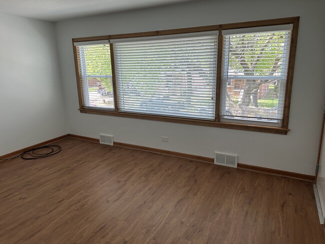 Building Photo - 5551 S Mason Ave