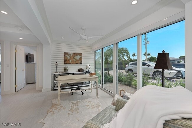 Foto del edificio - 1950 Gulf Shore Blvd N