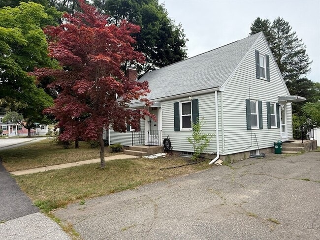 Photo - 31 Falmouth Rd House