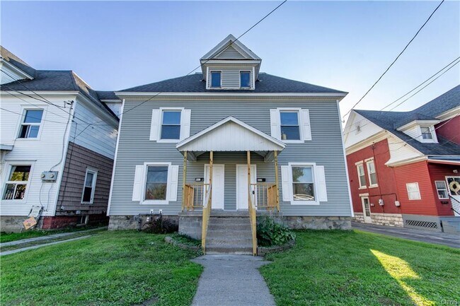 Foto del edificio - 863 W Main St