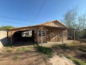 Building Photo - 1212 E Taylor St