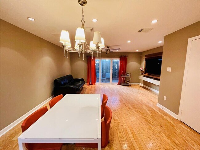 Foto del edificio - 1212 Fairview St