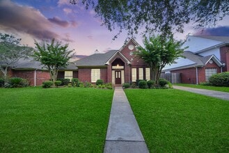 Building Photo - 16710 Colony Terrace Dr