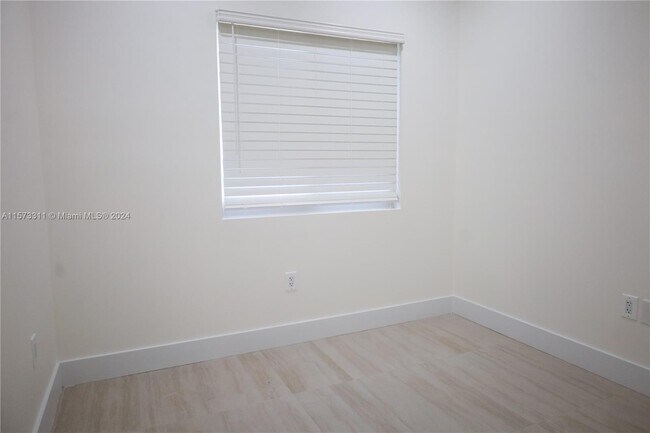 Foto del edificio - 1795 NW 47th St