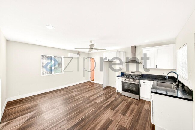 Foto del edificio - 3300 Wisconsin Ave