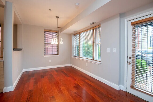 Foto del edificio - 1708 9th St NW