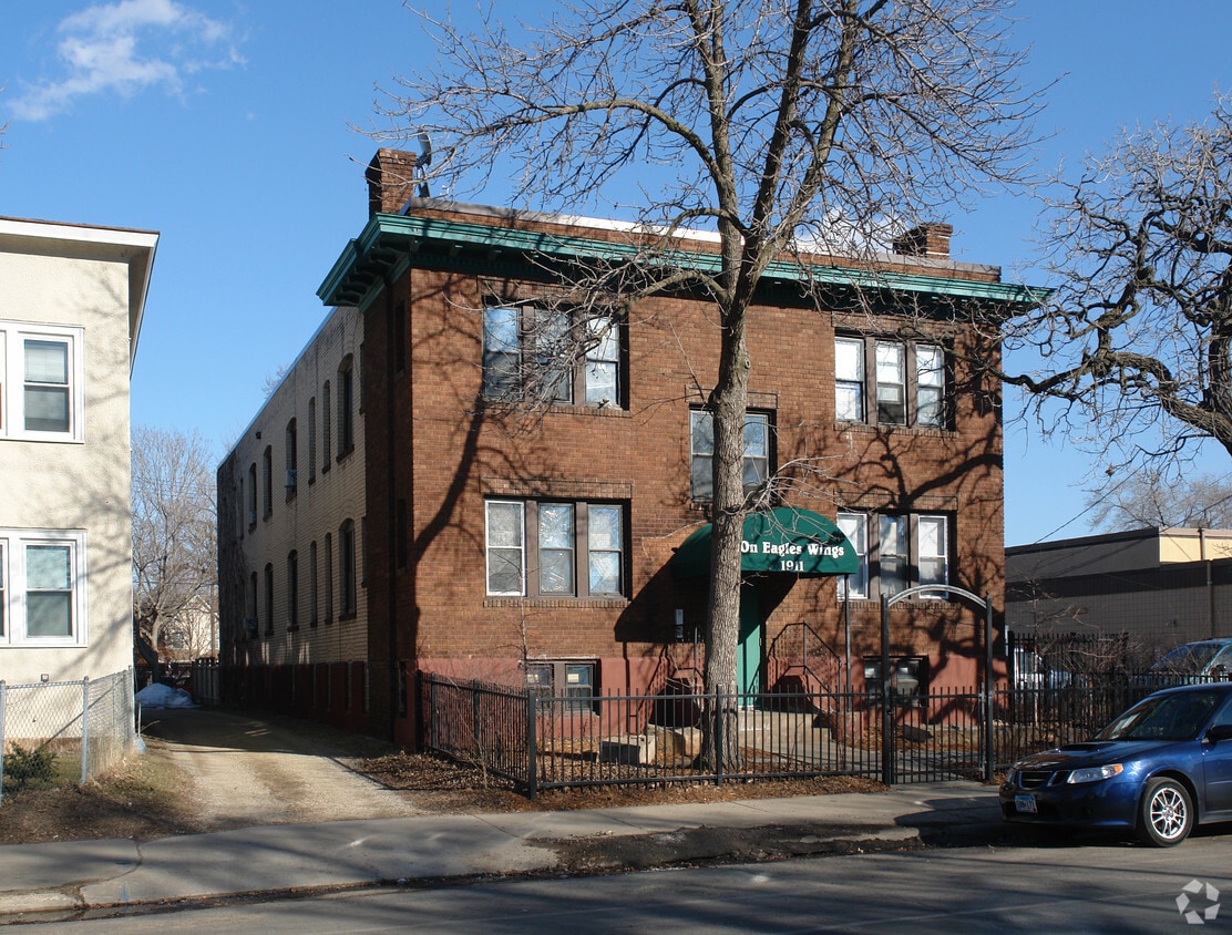 On Eagles Wings Apartments in Minneapolis, MN