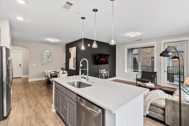 Foto del edificio - 7417 Waverly Walk Ave